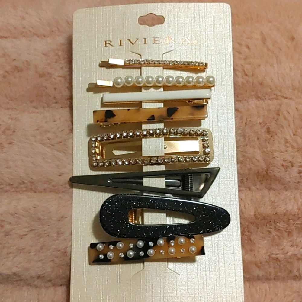NWT Unique Hair Clips - 8 Clips